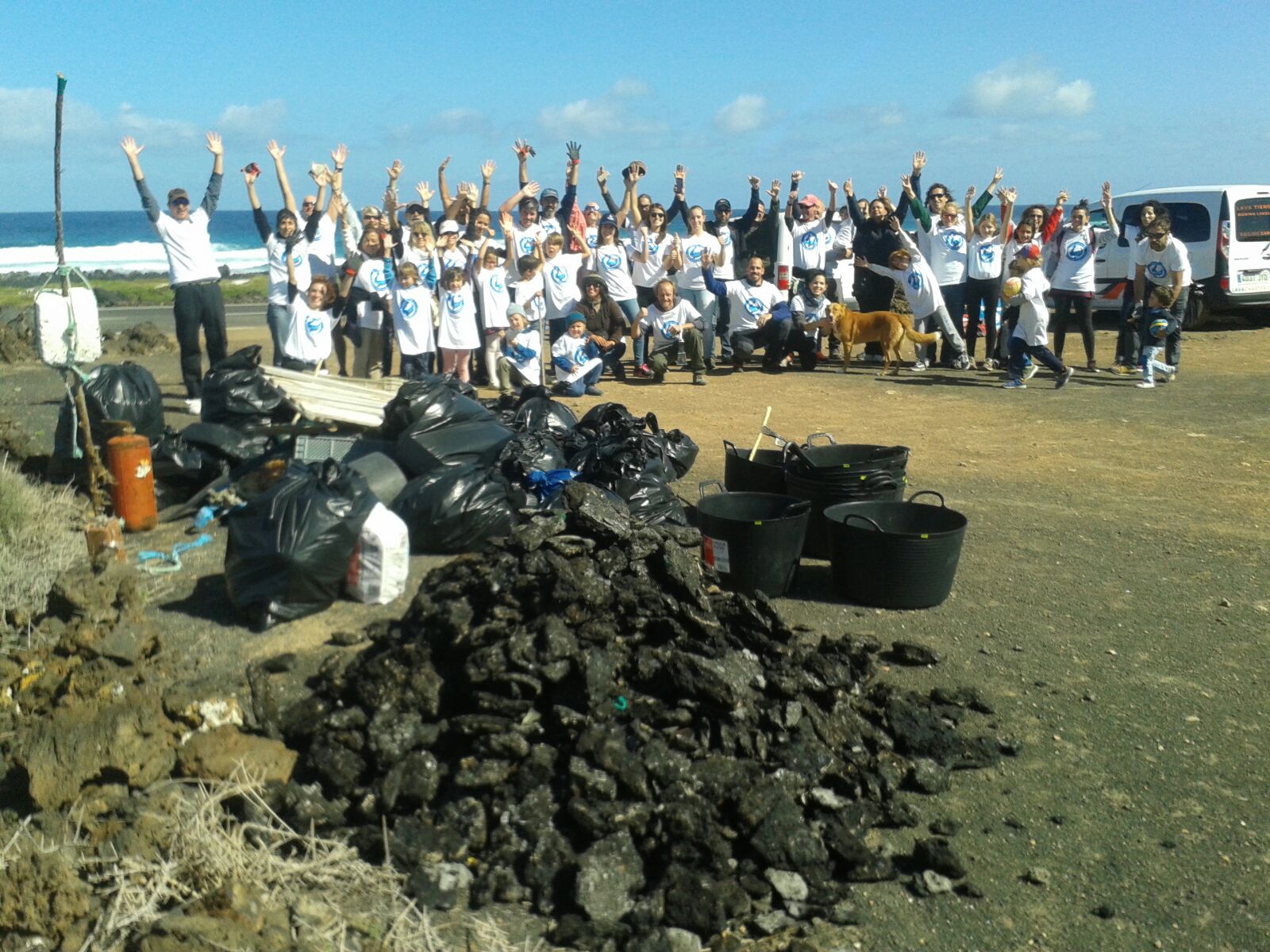 Voluntarios en el litoral norteño
