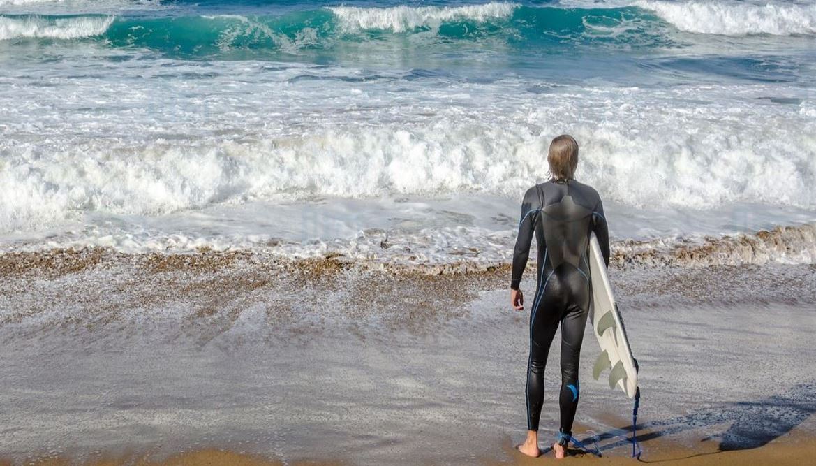 Clases de Surf y Bodyboard en Arrieta Ayuntamiento de Haría
